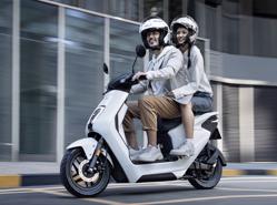 Honda ra mắt xe máy điện U-GO giá “siêu bình dân”