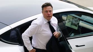 Elon Musk lần đầu thừa nhận bản cập nhật phần mềm tự lái mới nhất của Tesla “không tuyệt vời”