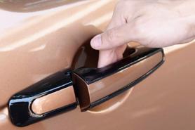 Những lỗi khiến cửa xe ô tô không đóng được?