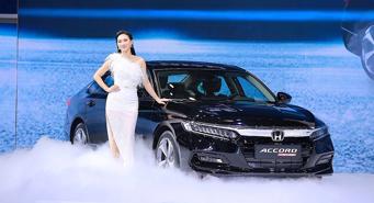 Huỷ triển lãm ô tô lớn nhất Việt Nam 2021