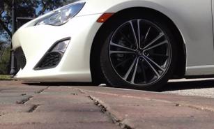 Những lưu ý khi xe ô tô bị cạ gầm