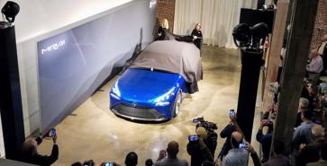 Cố tình "ngáng đường" xe điện, Toyota nguy cơ bị tẩy chay