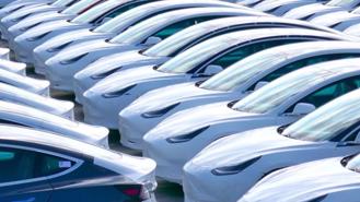 Uber đẩy thỏa thuận Hertz - Tesla lên 150.000 xe điện