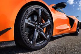 Chevrolet Corvette Z06 2023 ra mắt: Nhiều trang bị khủng, cải tiến cơ học, khí động học