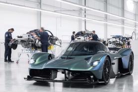 Hypercar Aston Martin Valkyrie 1.139 mã lực đầu tiên được sản xuất