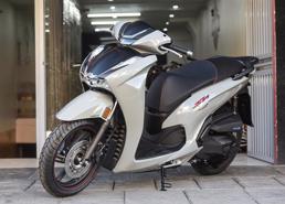 Giá xe tay ga Honda SH 350i liên tục tăng phi mã