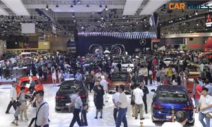 Thị trường ô tô Việt lại "mua bia kèm lạc" trong mùa mua sắm cuối năm 2021