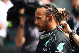 Lewis Hamilton có nên giải nghệ?