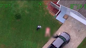 Trộm khỏa thân ăn cắp xe Ram tại đại lý ở Mỹ