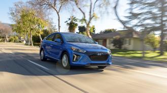 Hyundai Ioniq EV bị triệu hồi vì tăng tốc chậm