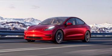 Tesla Model 3 “giật giải” EV bán chạy nhất ở châu Âu năm 2021