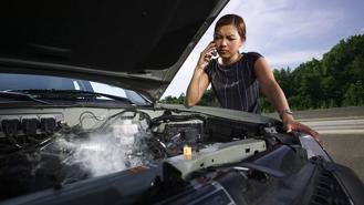 Xe ô tô bị giật khi đạp ga là do đâu?