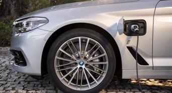 Đức đặt mục tiêu đưa 15 triệu xe điện vào lưu hành năm 2030