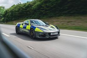 10 xe cảnh sát tốc độ nhất thế giới