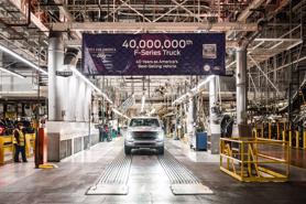 Ford chế tạo chiếc bán tải thứ 40 triệu F-Series cho thị trường Mỹ
