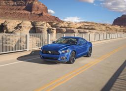 Hơn 330.000 xe Ford Mustang bị triệu hồi vì lỗi camera quan sát phía sau