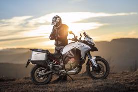 Ducati Multistrada V4 2022 sẽ được trang bị hệ thống treo tự động hạ thấp