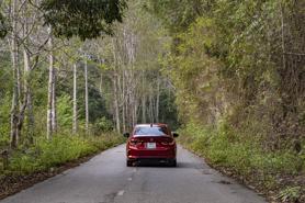 Doanh số cả xe máy lẫn ô tô Honda đồng loạt lao dốc