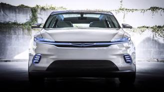 Stellantis tự tin có thể bắt kịp Tesla