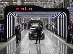 Tesla khai trương nhà máy đầu tiên tại châu Âu