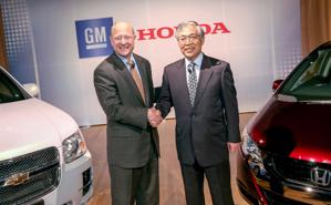 Honda và GM bắt tay, hứa ra ô tô điện 