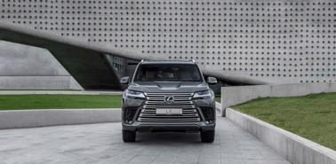 Lexus LX 600 2022 chính thức giới thiệu tại Việt Nam, giá phiên bản VIP hơn 9,2 tỷ đồng