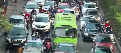 Ngày 1/5, toàn quốc xảy ra 26 vụ TNGT, 11 người tử vong, xử phạt 5 tỷ 63,5 triệu đồng