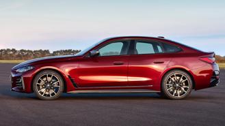 BMW triệu hồi 61.000 xe vì lỗi cửa sổ trời