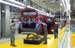 Ô tô sản xuất, lắp ráp trong nước tiếp tục được gia hạn thuế tiêu thụ đặc biệt