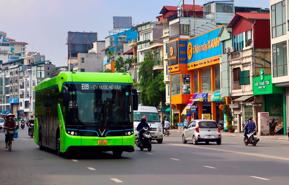 Người dân Thủ đô có thêm tuyến buýt điện mới