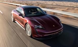 Porsche triệu hồi hơn 12.000 chiếc Taycan vì lỗi màn hình giải trí