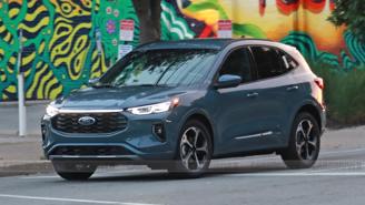 Ford Escape 2023 lần đầu lộ khuôn mặt được thiết kế mới