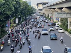 Hà Nội thí điểm cho khách đi BRT được sử dụng xe điện “miễn phí” để chuyển tiếp