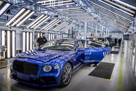 Nghịch lý của Bentley: Bán xe ít, bất ổn kinh tế toàn cầu nhưng vẫn lãi lớn