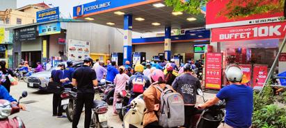 Hà Nội: Đề nghị cho xe chở xăng dầu hoạt động 24/24h trong 3 tháng