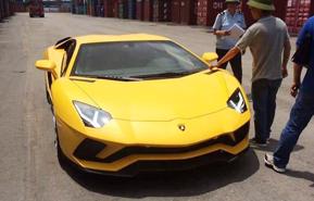 Lamborghini triệu hồi gấp 3 siêu xe tại Việt Nam