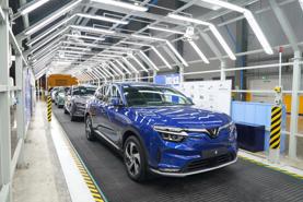 Thách thức của doanh nghiệp Việt khi xuất khẩu xe ra thế giới năm 2023