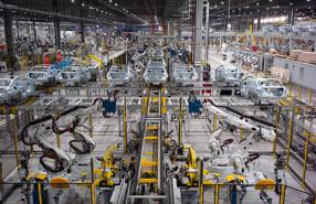 Cơ hội và thách thức ngành công nghiệp ô tô Việt Nam đang đối mặt 