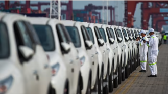 Các nhà sản xuất ô tô Nhật Bản “vật lộn” để tồn tại ở thị trường lớn nhất thế giới