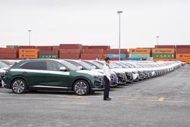 Thị trường ô tô cả năm 2023 sụt giảm doanh số 25% so với năm 2022