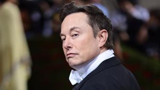 Elon Musk trước “cú sốc tài chính” mất 15 tỷ USD