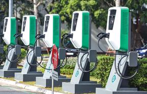 Việt Nam đang ở đâu trong cuộc đua phát triển trạm sạc xe điện trên thế giới?