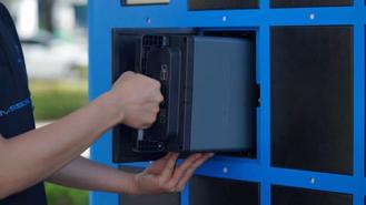 Trạm đổi pin xe máy điện: Cơ hội và thách thức cho doanh nghiệp Việt