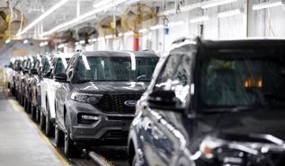 Tình huống trớ trêu của Ford trước cuộc chiến thuế quan tại Mỹ