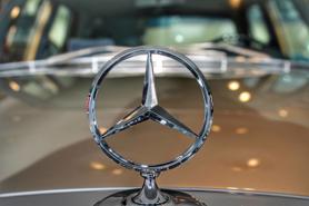 10 thương hiệu ô tô đắt giá nhất thế giới 2020