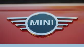 Vướng Brexit, Mini hoãn nâng cấp mới vô thời hạn