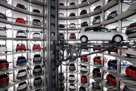 Công nghiệp ô tô châu Âu “lịm dần” trong đại dịch Corona