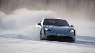 Porsche Taycan điện giá cao nhất 9,55 tỷ đồng