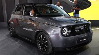 Honda công bố giá xe điện rẻ bất ngờ tại triển lãm ôtô Frankfurt