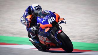 MotoGP 2020: Cờ đỏ lại xuất hiện và chiến thắng đầu tay cho Oliveira